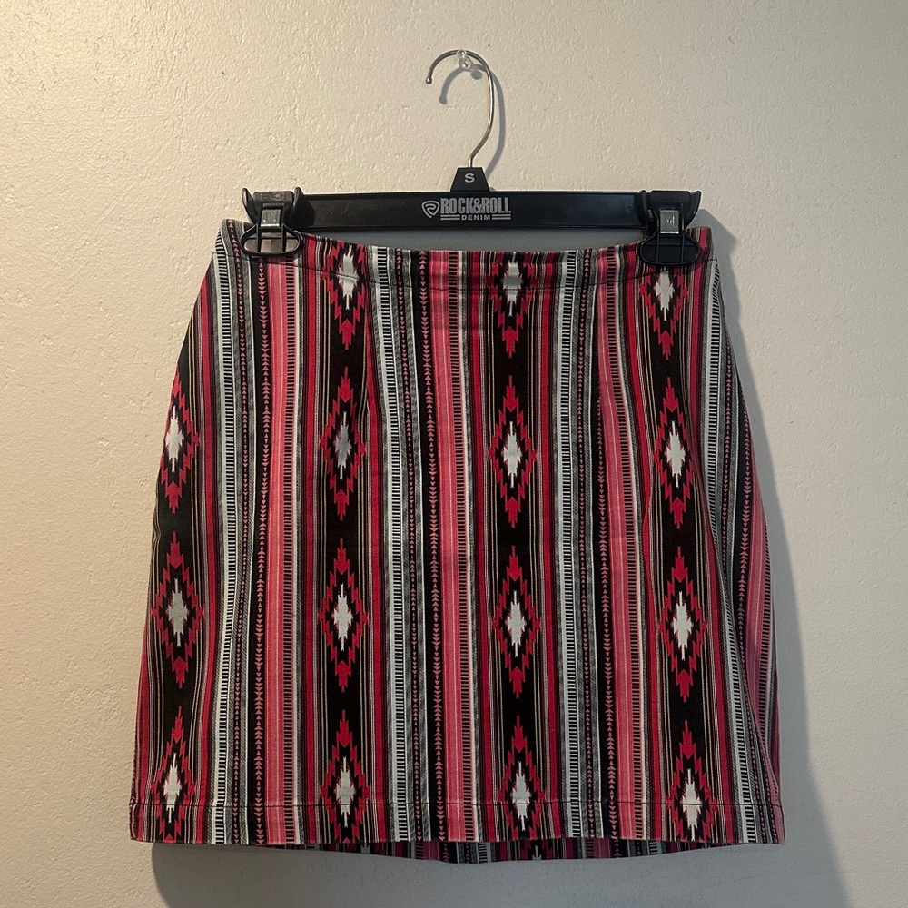 Rock & Roll Cowgirl Women's Pink and Black Western Patterned Skirt